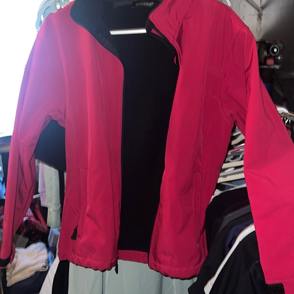Red winter jacket to big on me never worn
